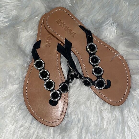 Mystique Boutique Handmade Black patent and Rhinestone Beaded Flip Flop Sandals - Picture 1 of 4